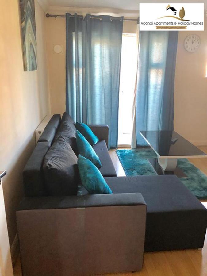 2 Bedroom Apartment At Dagenham , Adonai Serviced Accommodation, Free Wifi And Parking エクステリア 写真
