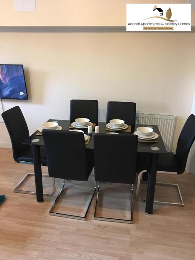 2 Bedroom Apartment At Dagenham , Adonai Serviced Accommodation, Free Wifi And Parking エクステリア 写真